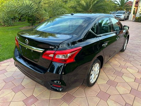 Used 2019 Nissan Sentra SV FWD image 4
