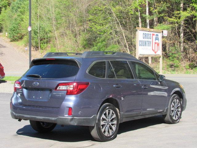 Used 2015 Subaru Outback 3.6R Limited AWD/4WD image 7