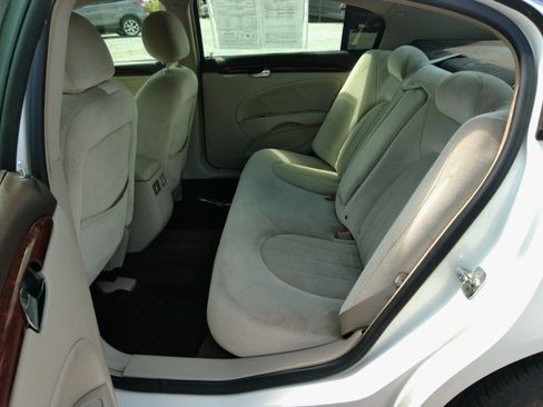 Used 2008 Buick Lucerne CX FWD image 21