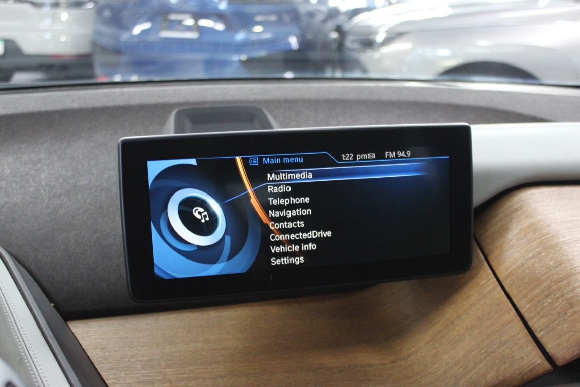 Used 2015 BMW i3 w/ Range Extender RWD image 16