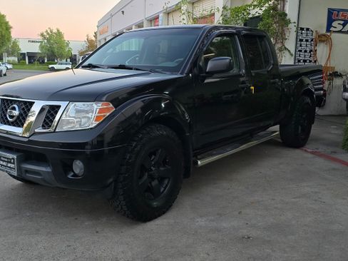 Used 2012 Nissan Frontier SV image 27