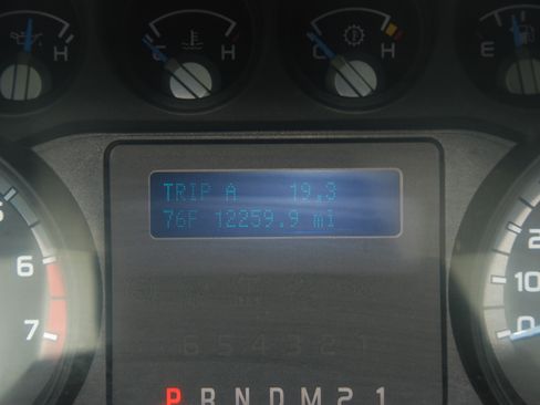 Used 2015 Ford F250 image 39