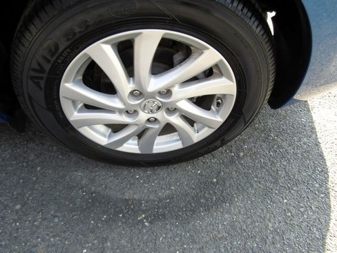 Used 2012 MAZDA MAZDA3 Touring image 10