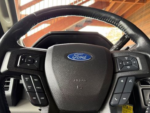 Used 2018 Ford F150 AWD/4WD image 14
