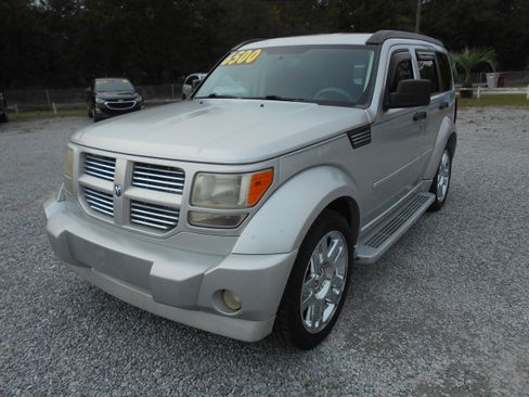 Used 2008 Dodge Nitro R/T image 3