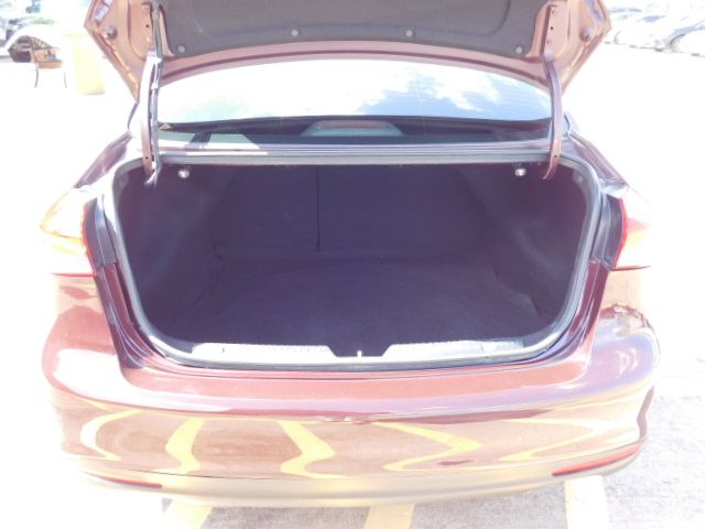 Used 2017 Kia Forte LX Sedan FWD image 7