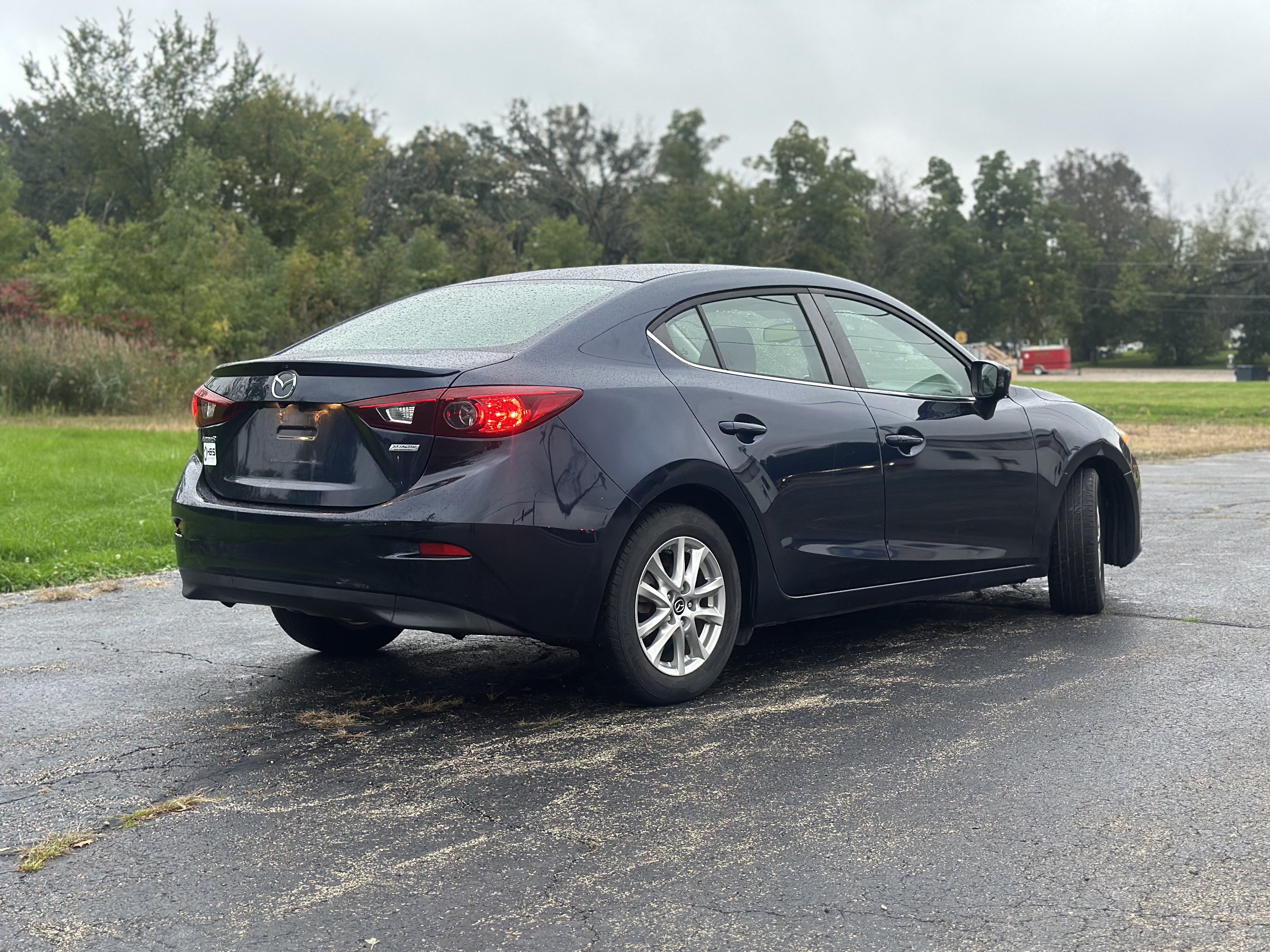 Used 2015 MAZDA MAZDA3 i Touring Sedan FWD image 8