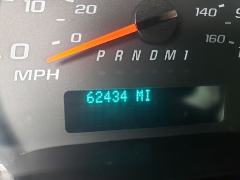 Used 2023 GMC Savana 2500 image 13