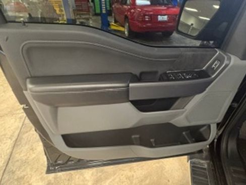Used 2025 Ford F150 2WD SuperCrew XLT image 21