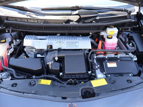 Used 2013 Toyota Prius image 37