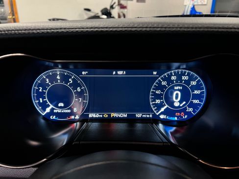 Used 2021 Ford Mustang Shelby GT500 w/ Carbon Fiber Track Pack image 25