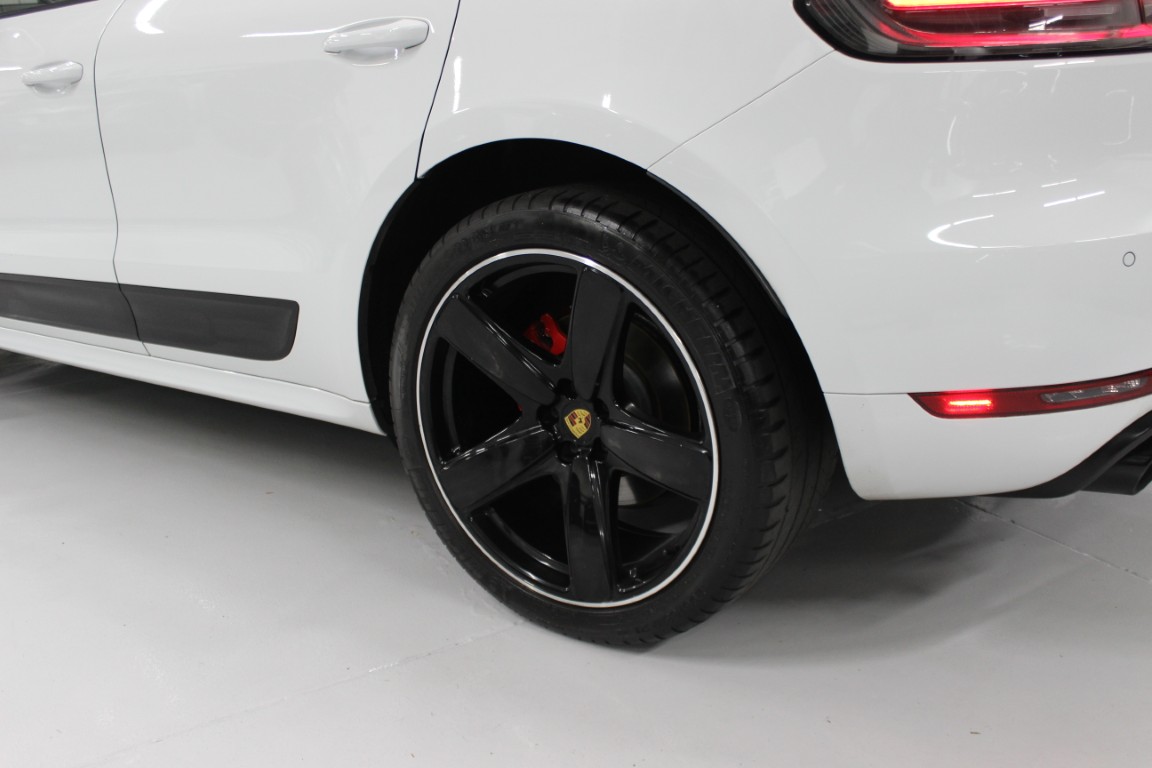 Used 2021 Porsche Macan GTS AWD/4WD image 11