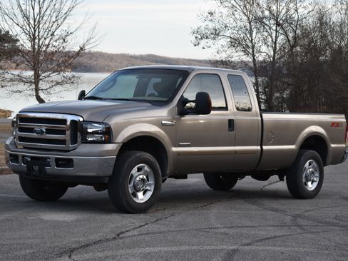 Used 2005 Ford F250 XLT image 7