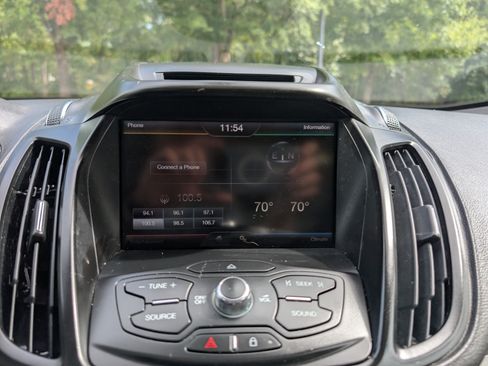 Used 2013 Ford C-MAX Energi SEL image 10