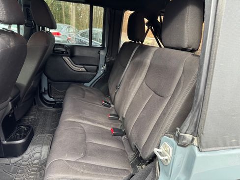 Used 2014 Jeep Wrangler Unlimited Sport image 10
