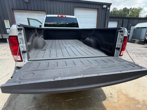 Used 2018 RAM 2500 4x4 Crew Cab ST image 25