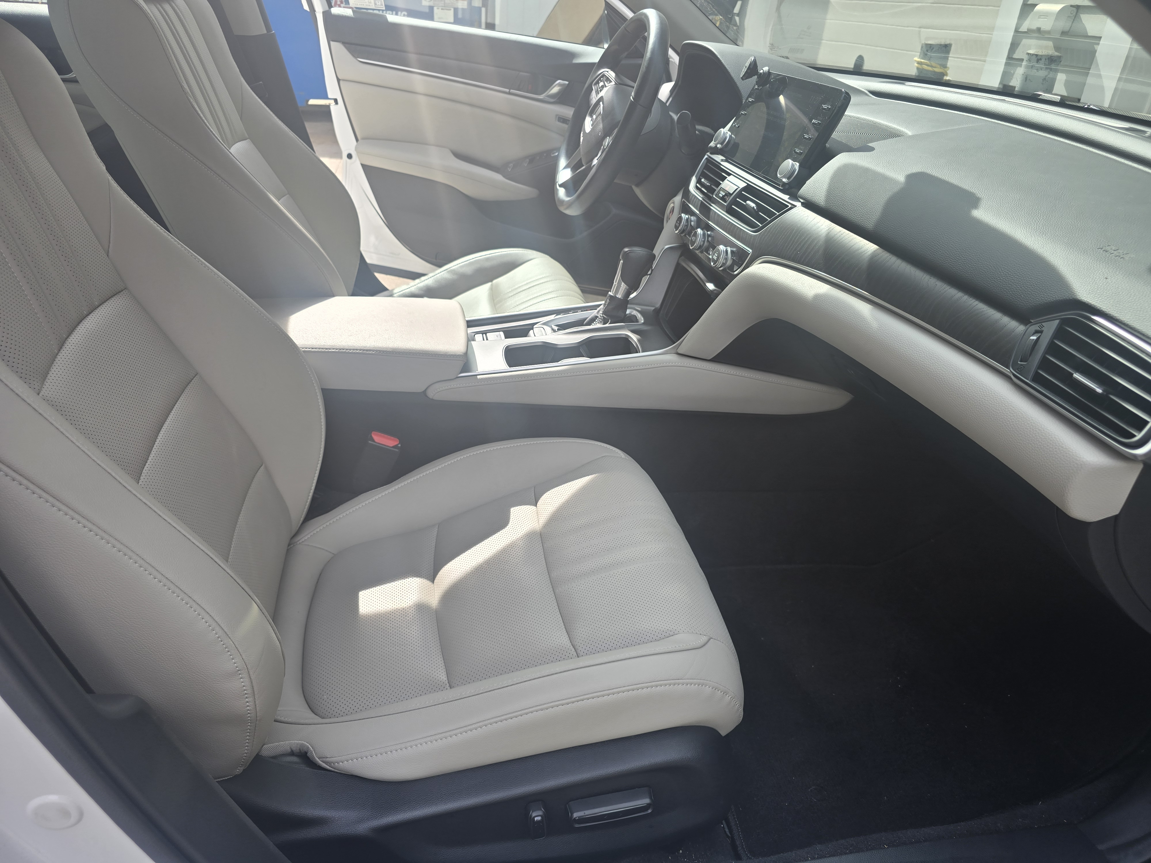 Used 2019 Honda Accord 1.5T EX-L image 9