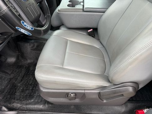 Used 2012 Ford F550 image 60