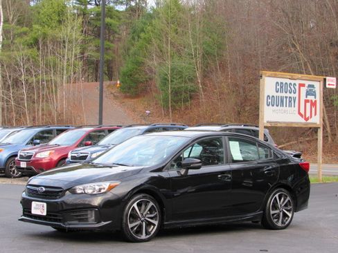 Used 2022 Subaru Impreza 2.0i Sport image 2