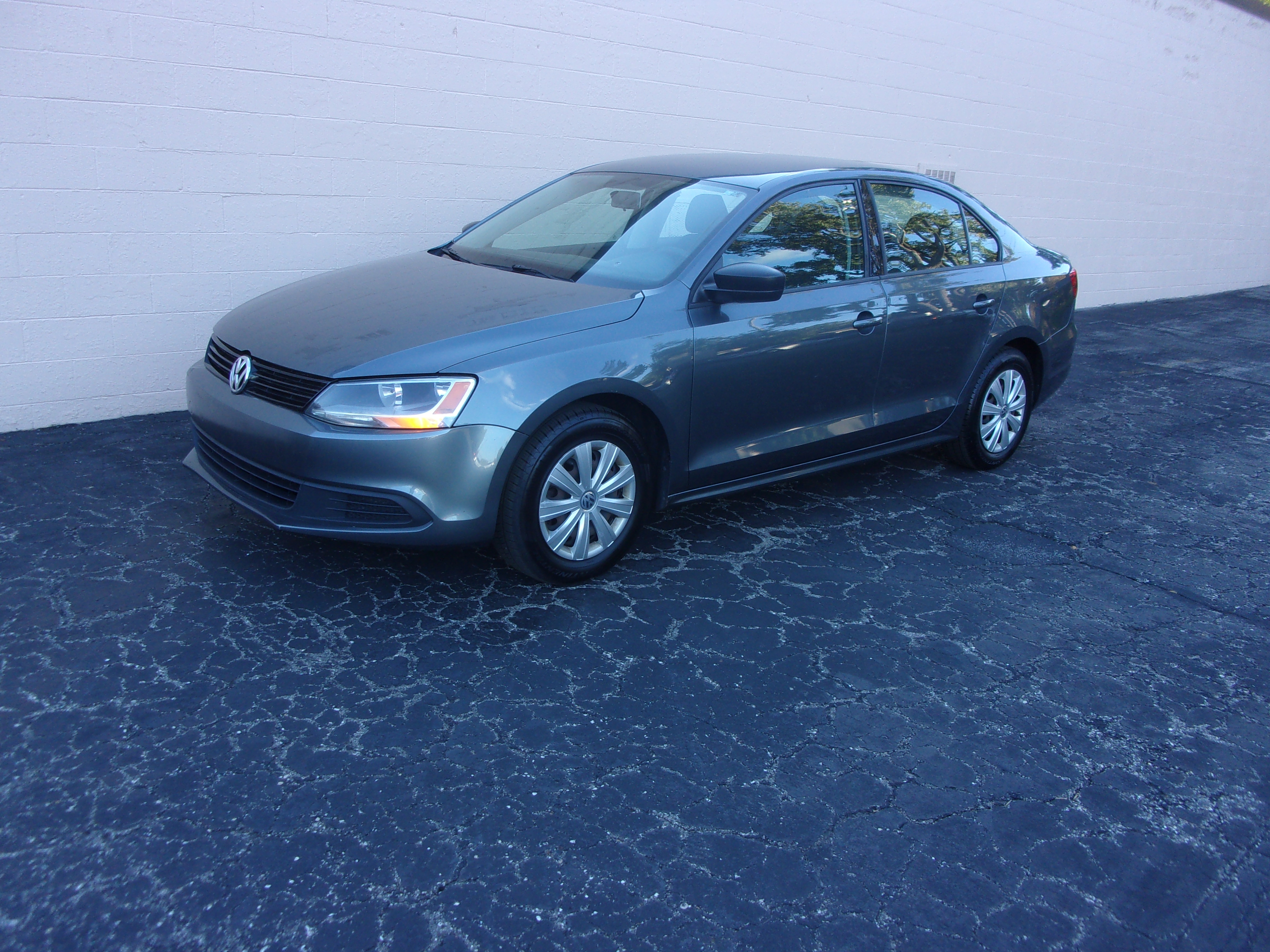 Used 2014 Volkswagen Jetta S Sedan FWD image 1