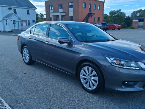 Used 2014 Honda Accord EX-L image 9