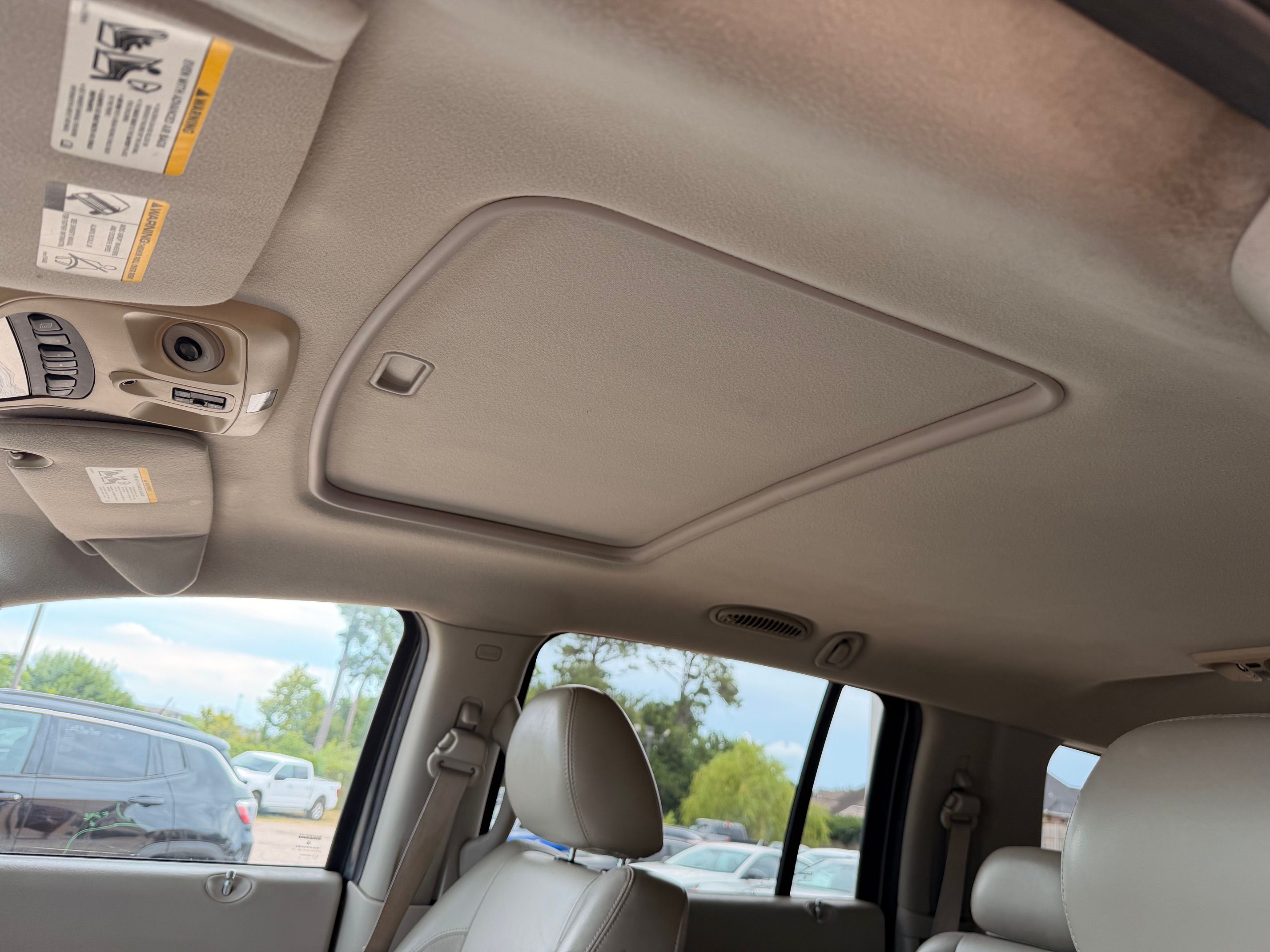 Used 2008 Chrysler Aspen AWD Limited image 10