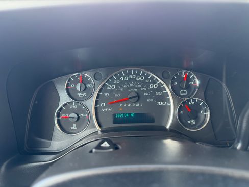 Used 2019 Chevrolet Express 3500 UNAVAIL RWD image 11