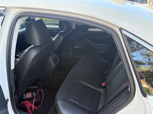 Used 2013 Volkswagen Passat 2.5 SE image 9