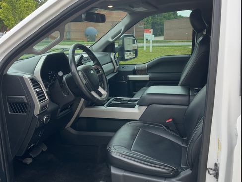 Used 2018 Ford F250 Lariat AWD/4WD image 6