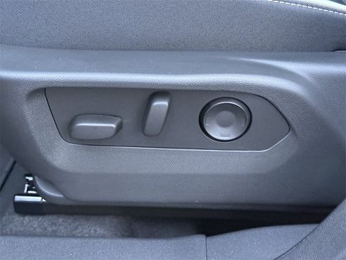 New 2026 Buick Envision Sport Touring image 17