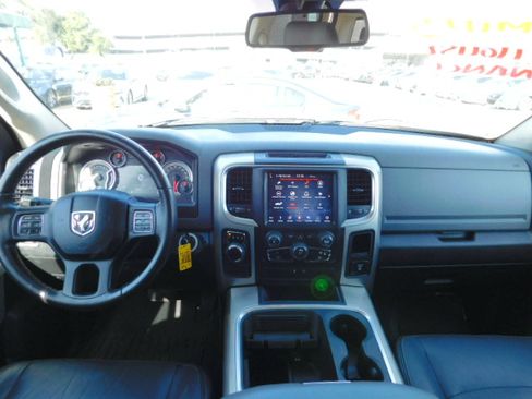 Used 2018 RAM 1500 SLT image 11