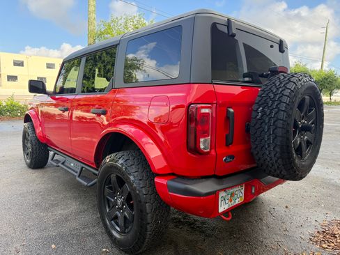 Used 2024 Ford Bronco Black Diamond image 15
