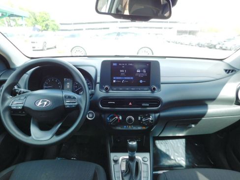 Used 2022 Hyundai Kona SEL image 13