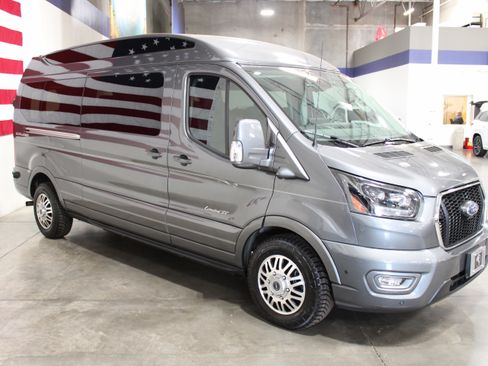 Used 2025 Ford Transit 150 Low Roof AWD image 2