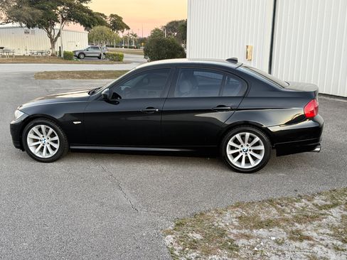 Used 2011 BMW 328i image 8