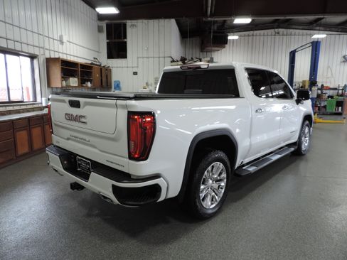 Used 2025 GMC Sierra 1500 4x4 Crew Cab Denali image 24