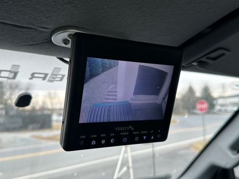 Used 2017 Ford F650 2WD Regular Cab Super Duty image 10