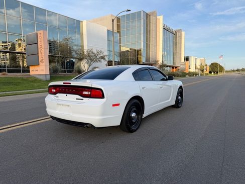 Used 2014 Dodge Charger AWD/4WD image 5