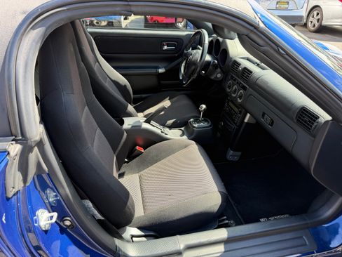Used 2002 Toyota MR2 Spyder UNAVAIL RWD image 13