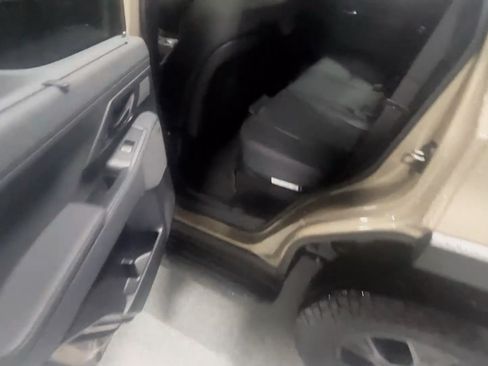 Used 2024 Lexus GX 550 image 23