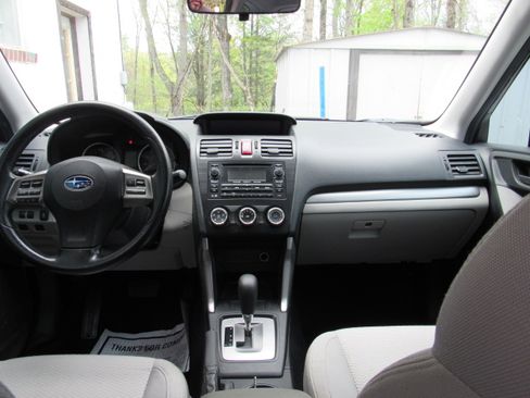 Used 2014 Subaru Forester 2.5i Premium AWD/4WD image 18