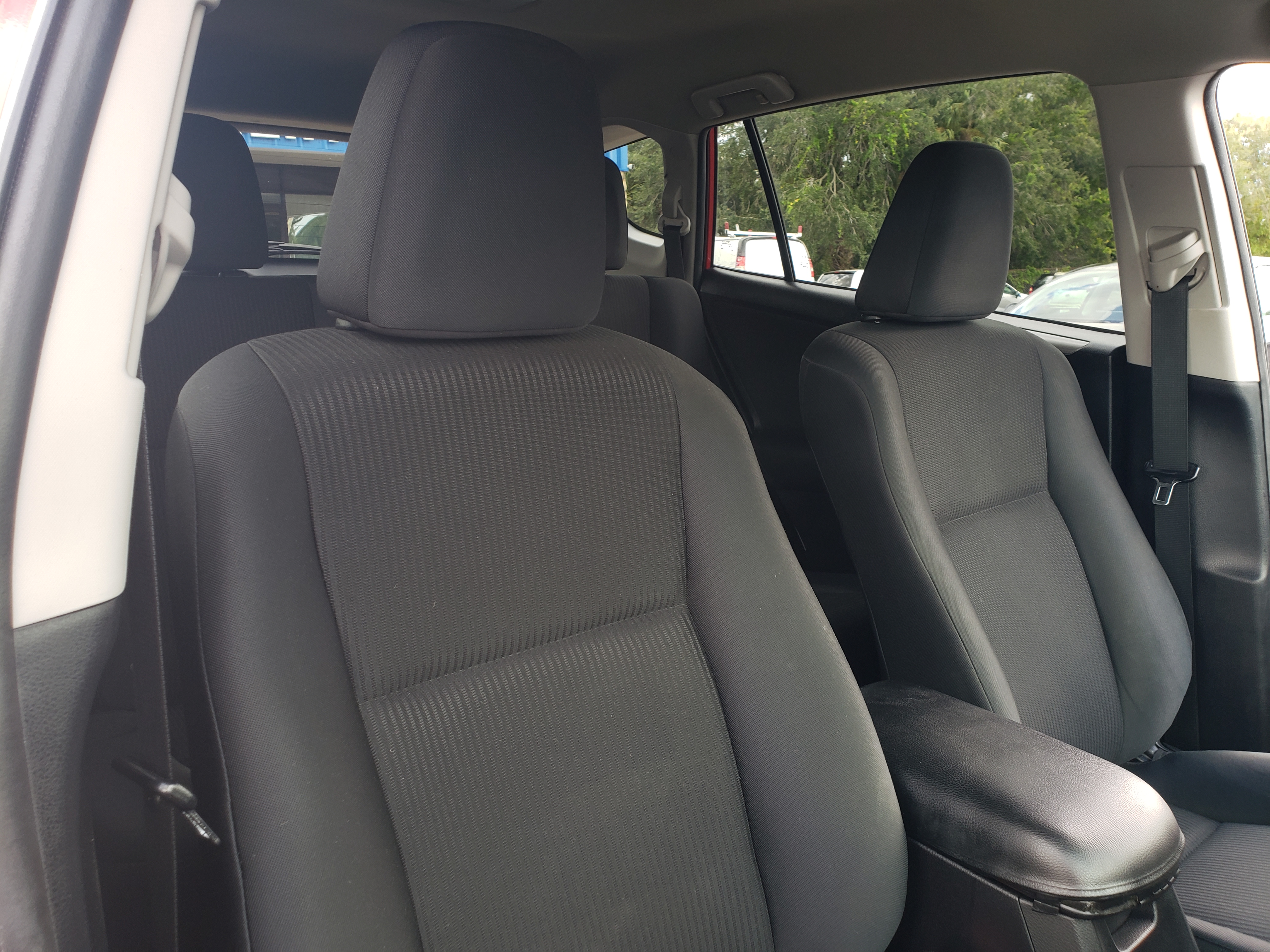 Used 2017 Toyota RAV4 FWD LE image 13