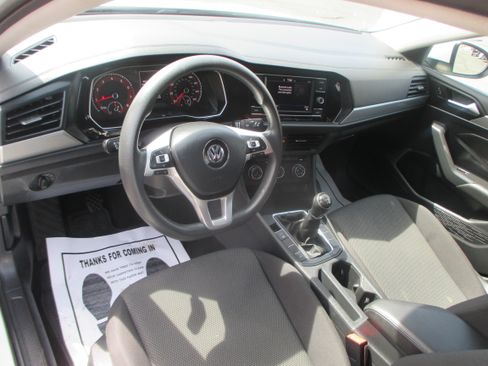 Used 2020 Volkswagen Jetta S image 8