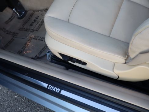 Used 2010 BMW 328i image 16