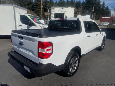 Used 2024 Ford Maverick XLT image 5