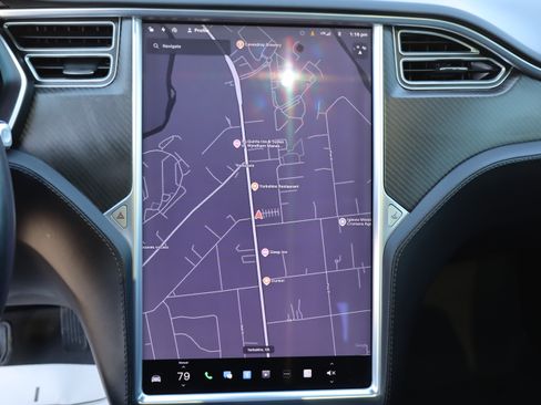 Used 2018 Tesla Model S 100D image 30