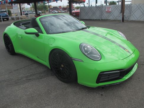 Used 2020 Porsche 911 Carrera S Cabriolet 2D RWD image 23