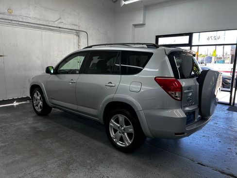 Used 2007 Toyota RAV4 Sport image 10
