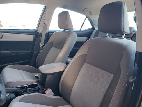 Used 2019 Toyota Corolla LE image 14