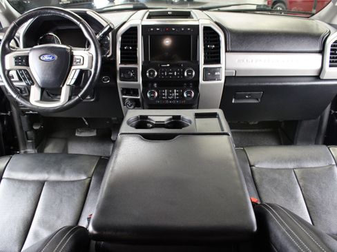 Used 2021 Ford F250 Lariat image 4